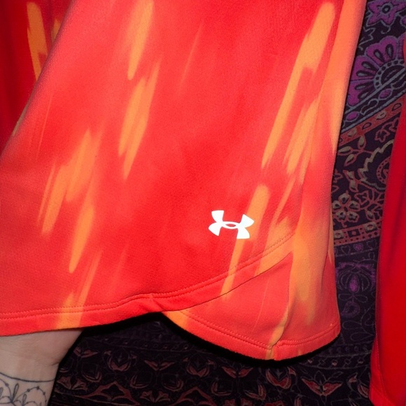 Under Armour 1/2 Zip, Fitted Athletic Shirt - Picture 4 of 5